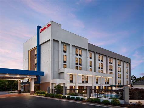 Hampton Inn Charlotte/Matthews, 9615 Independence Pointe Pkwy, Matthews ...