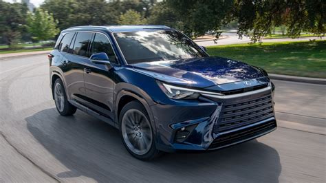 There's Good And Bad News About The Toyota Grand Highlander's Luxury Twin