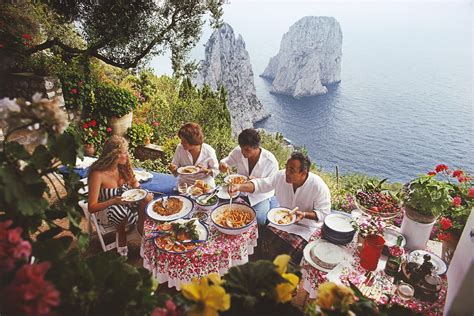 Dining Al Fresco On Capri | Slim aarons, Slim aarons photography ...