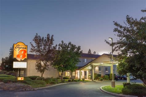 Super 8 by Wyndham Bend - Travel Oregon