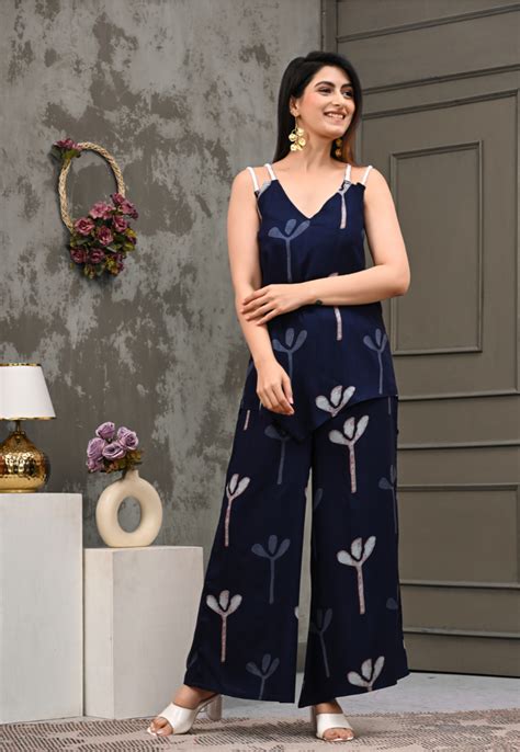 Bold Floral Print Shoulder Straps Coord Set – Dhibha