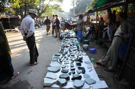 揭秘缅甸最大玉石市场：玉石交易如同菜市场买菜（翡翠太美丽） - 每日头条