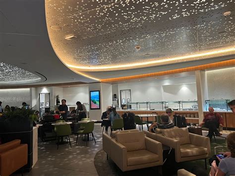 The Club SFO: Is this the Best Priority Pass Lounge in the Airport ...