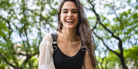 Ciudad de Colombia donde las mujeres son más risueñas, según la IA ...