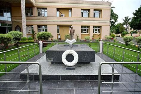 XIM Jabalpur Campus: Photos, Virtual Tour