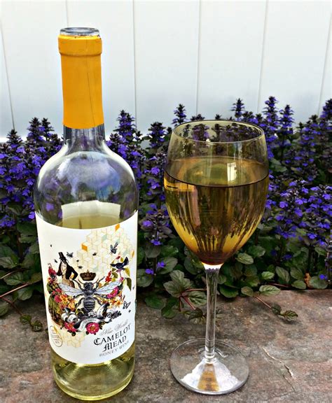 A GEEK DADDY: CAMELOT MEAD HONEY WINE