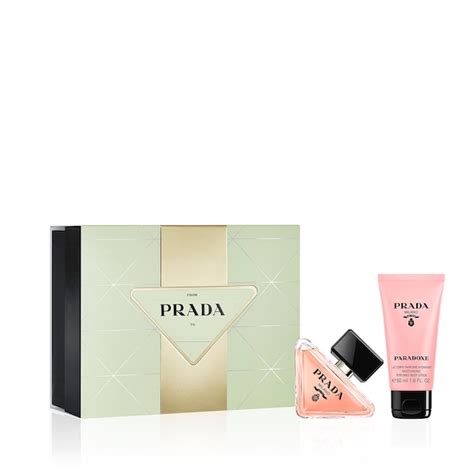 Womens Perfume: Buy Branded Perfume for Women in India at The Collective