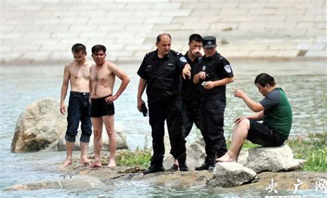 新疆协警勇救落水民众不幸溺亡