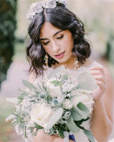 Wedding Hairstyles For Curly Hair 2024 [Guide & Tips]