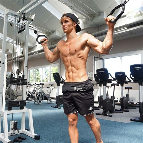 slim & trim | Gym boy, Athletic men, Athletic body