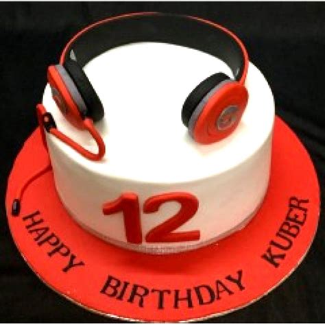Headphone Theme Fondant Cake Delivery In Delhi NCR