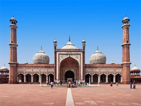 Jama Masjid Repeals Order That Banned Entry Of Solo Women Inside Iconic ...