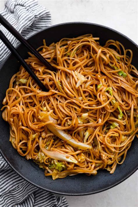 Panda Express Chow Mein - infoodita