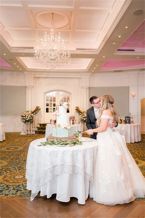 Crystal point yacht club wedding cost 60 photos - Astyledwedding.com