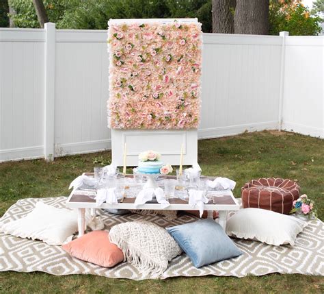 floor picnic table rental - Joana Priest