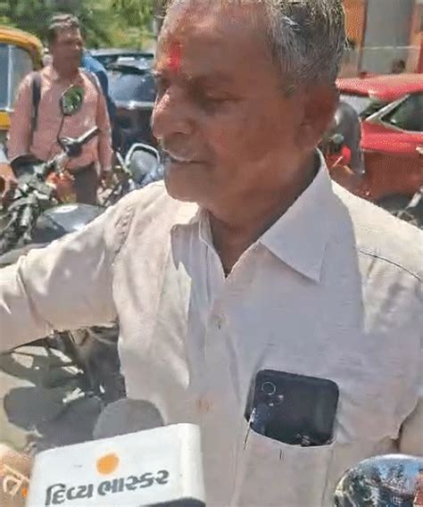 Bharat Barad Pushed Out of BJP Office; Party Drunk on Power | Bhavnagar