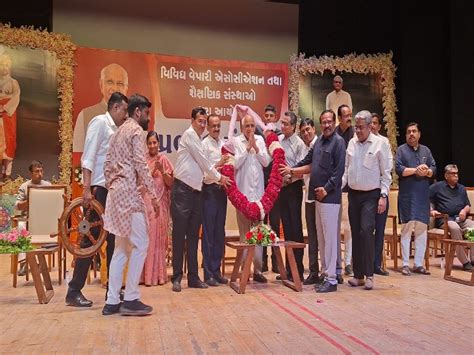 CM Patels Vikshit Gujarat Plan: Semiconductors, Infra Key | Bhavnagar