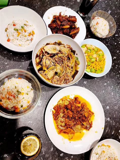 中国留英小伙儿居家半月做了30种中国菜，美国室友：中国菜好吃!-大河新闻