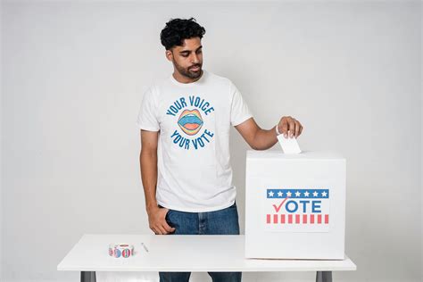 E-Voting Page Background 的图像结果