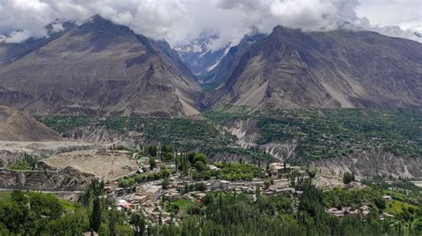 10 Most Beautiful Places To Visit In Pakistan [With Photos] - 2024