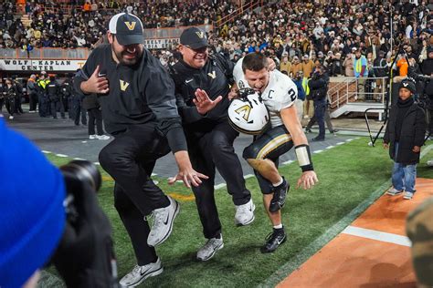 Vanderbilt football game predictions for entire 2025 schedule