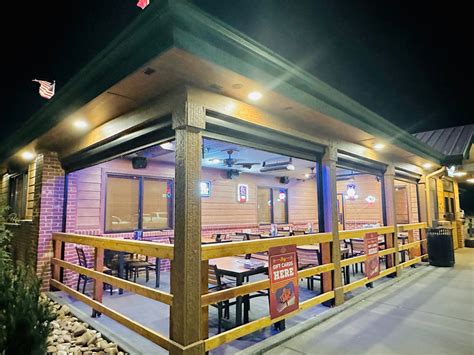 Texas Roadhouse, Where Everything is Bigger - SaraMariePlew.com