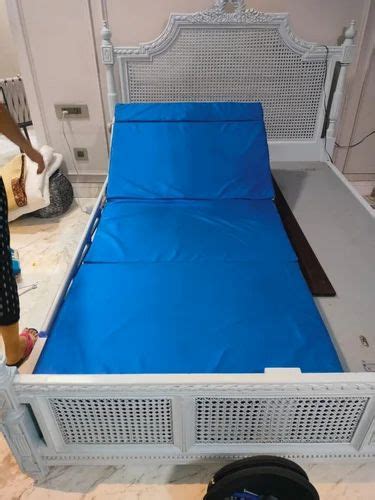 Recliner Bed - Recliner Bed On Rent Trader - Retailer from Noida