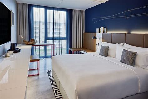 THE DEUTZ, A TRIBUTE PORTFOLIO HOTEL (Cologne) - Hotel Reviews, Photos ...