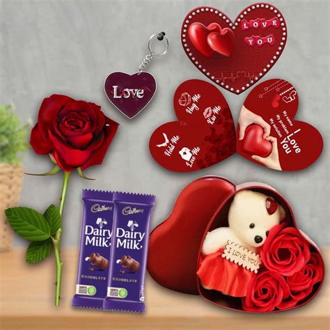 AWANI TRENDS Assorted Dark Choclate Valentine Gift Combo, 1 Count (Pack ...