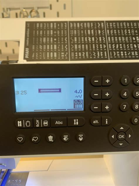 Pfaff 2170 Creative Buttonhole Tutorials 的图像结果