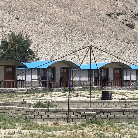 THE HORIZON PANGONG, Merak - Menu, Prices & Restaurant Reviews ...