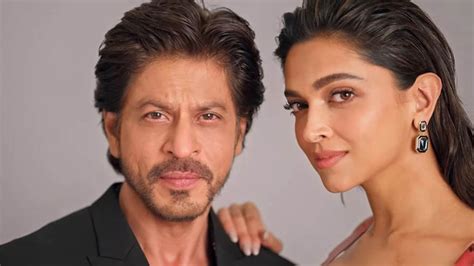 Fans Come After SRK For Making ‘Inappropriate’ Jokes With Deepika In ...