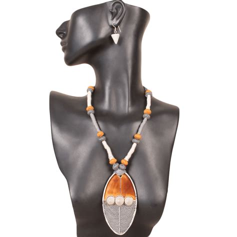 Handcrafted Ceramic Necklace and Earring Set 10021801 – Avishya.com