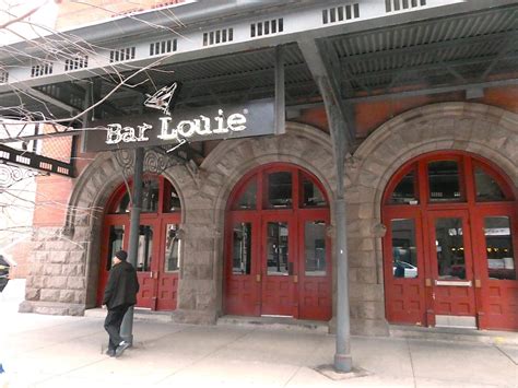 Bar Louie Suddenly Closes Dearborn Station Spot In Printers Row – The ...