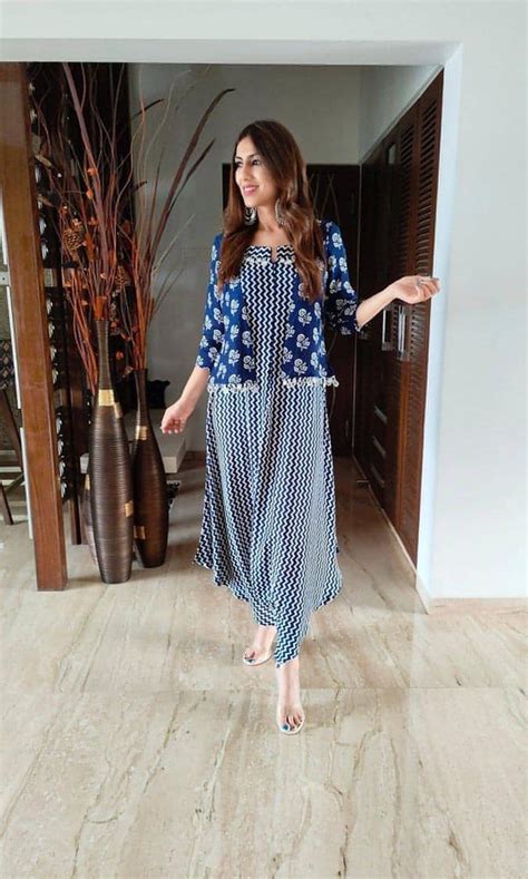 Discover the Elegance of Navy Blue Indo Western Outfits – Label DC