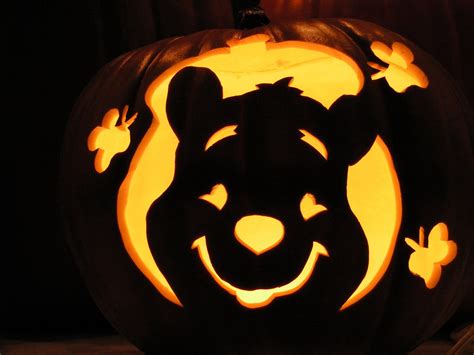 Winnie the Pooh | Amazing pumpkin carving, Creative pumpkin carving ...