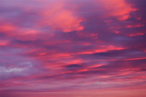 Why Is the Sky Pink? The Science Behind Pink Skies | Color Meanings