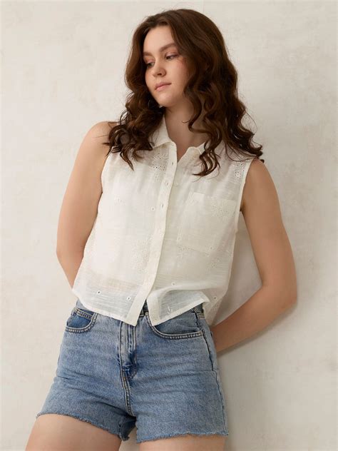 Shop White Sleeveless Boxy Shirt - for Women | OUTZIDR | Gen-Z Style