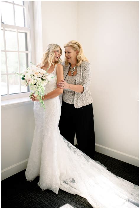 Katie & Zach | St. John's Northwestern Academies & Chenequa Country ...