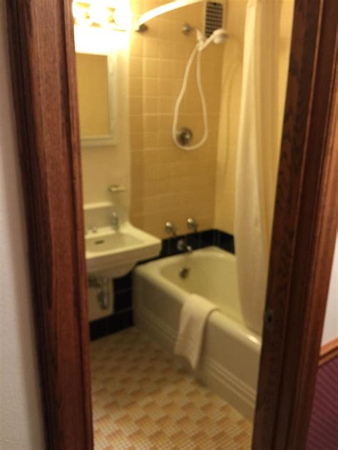 HOTEL MEMORIAL UNION (Ames, Iowa) - Hotel Reviews & Photos - Tripadvisor