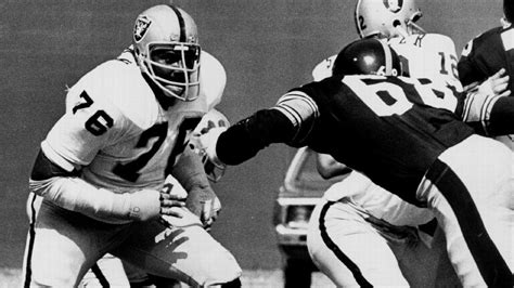 Hall of Fame offensive lineman Bob Brown dies at 81 - ESPN