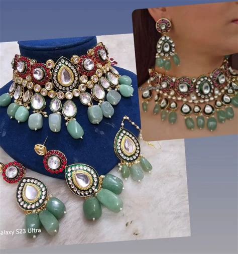 Green Moti and Maroon Stone Kundan Bridal Set: A Fusion of Elegance – Zevar