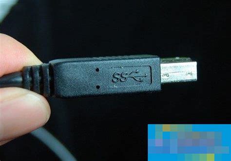 USB 3.0 là gì? Phân biệt cổng USB 2.0 và 3.0 như thế nào?