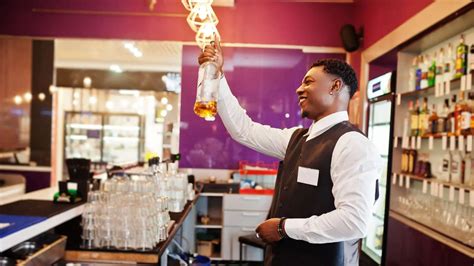 Bartenders: Upskilling for Hospitality Careers | Beem