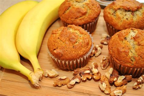 Deliciosa receita de muffin de banana fit para um café da manhã saudável
