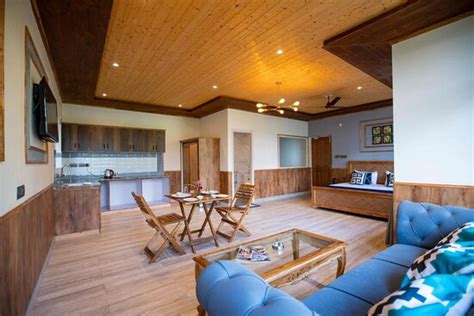 PINEWOOD NIRVANA SHOGHI SHIMLA - A INDE HOTEL (Kot) - Hotel Reviews ...