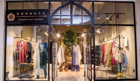 Buy Gorgeous Indian Festive Wear While Enjoying Flavoursome Coffee At ...