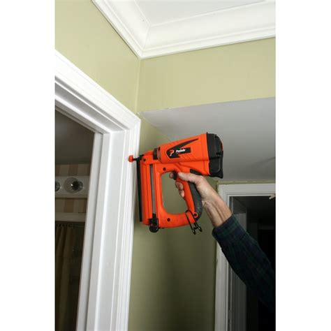 Paslode Straight 2-1/2-in 16-Gauge Cordless Straight Finish Nailer ...