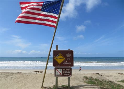 T Street Beach in San Clemente, CA - California Beaches