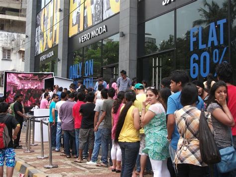 13 Places In India Where You Will Always Find A Never-Ending Queue
